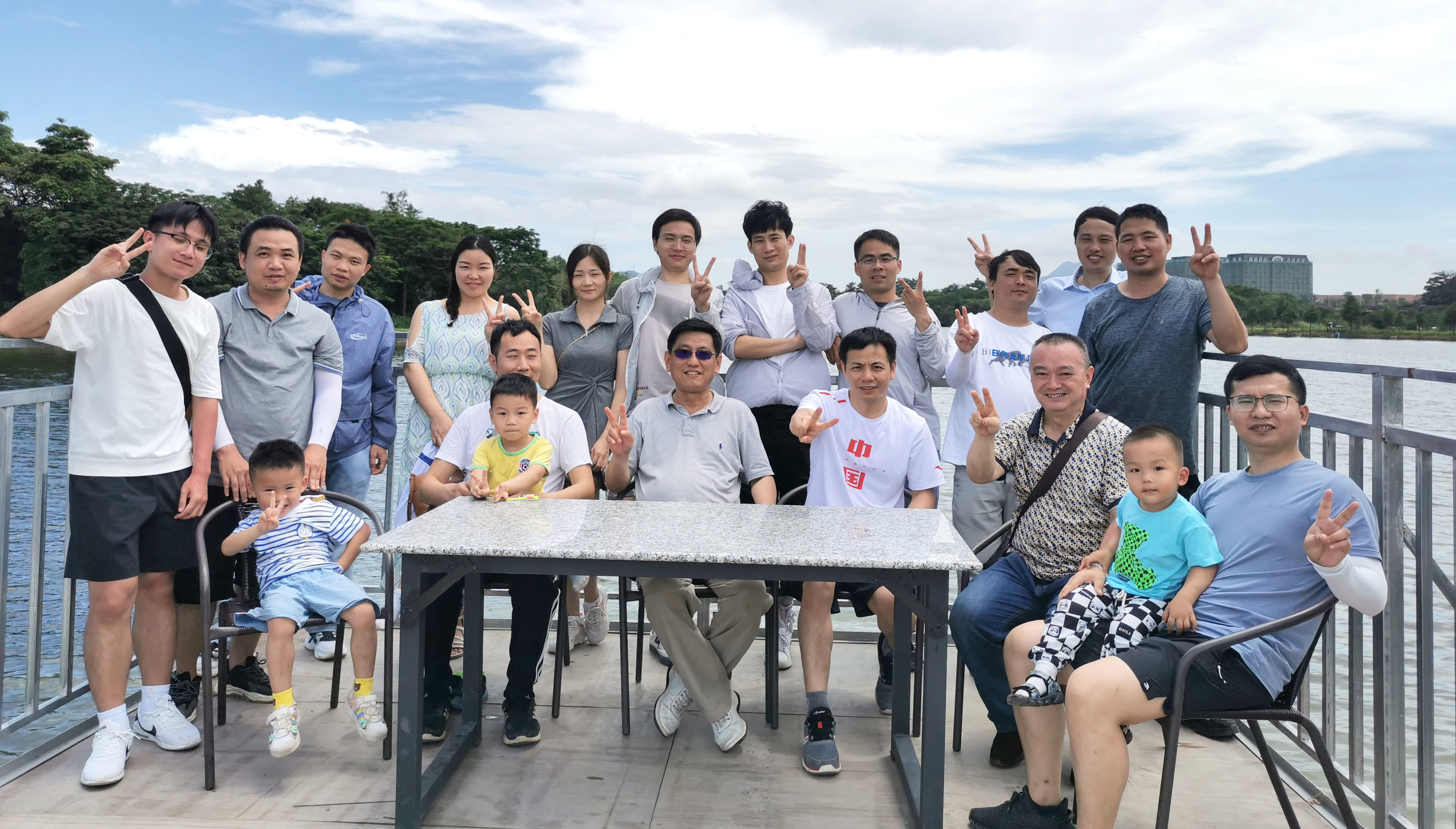2022年5月钓趣横生·欢乐无限——MILE米乐科技组织员工垂钓团建活动     2022年5月29日